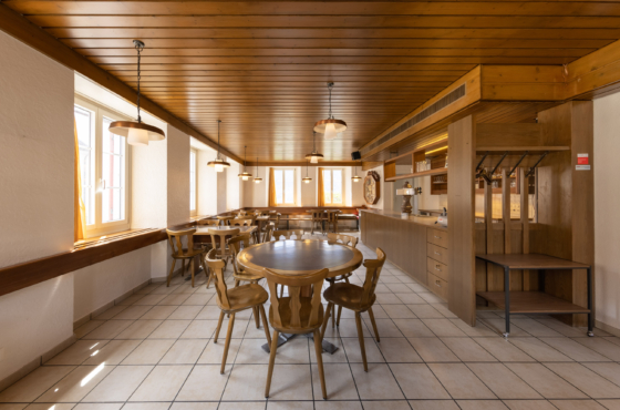 Restaurant mit Theke