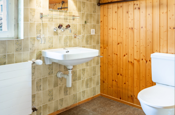Badezimmer im DG