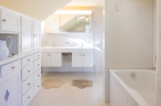 Badezimmer im DG